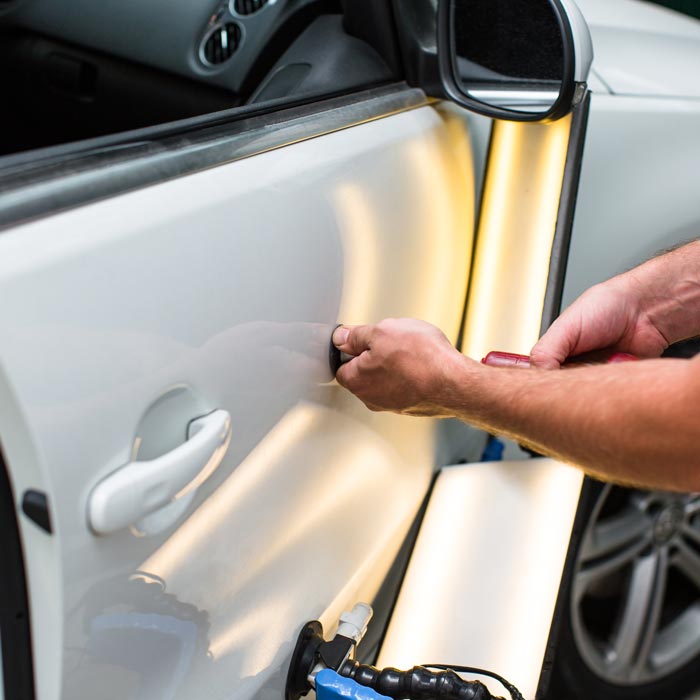 JE-Customs-1166427209